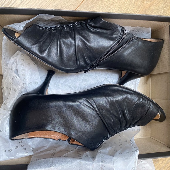 CORSO COMO Catania Black Leather Peep Toe Booties - Picture 11 of 14